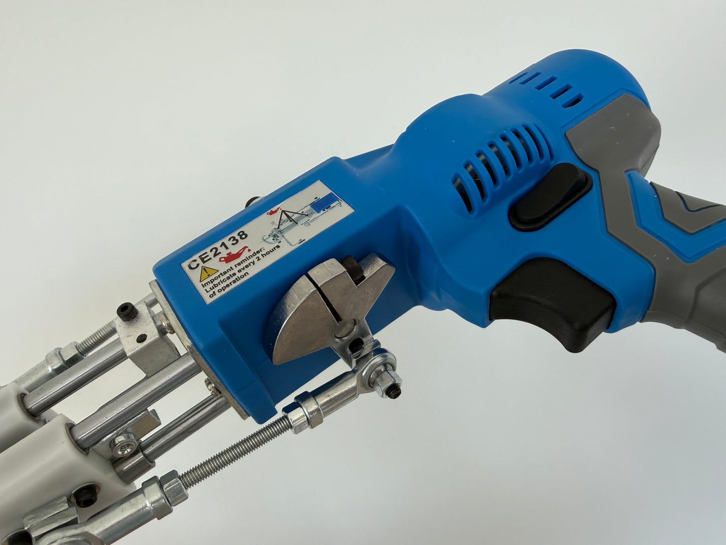 AK-V Electric Tufting Gun — Lightweight, Quiet, and Precise
